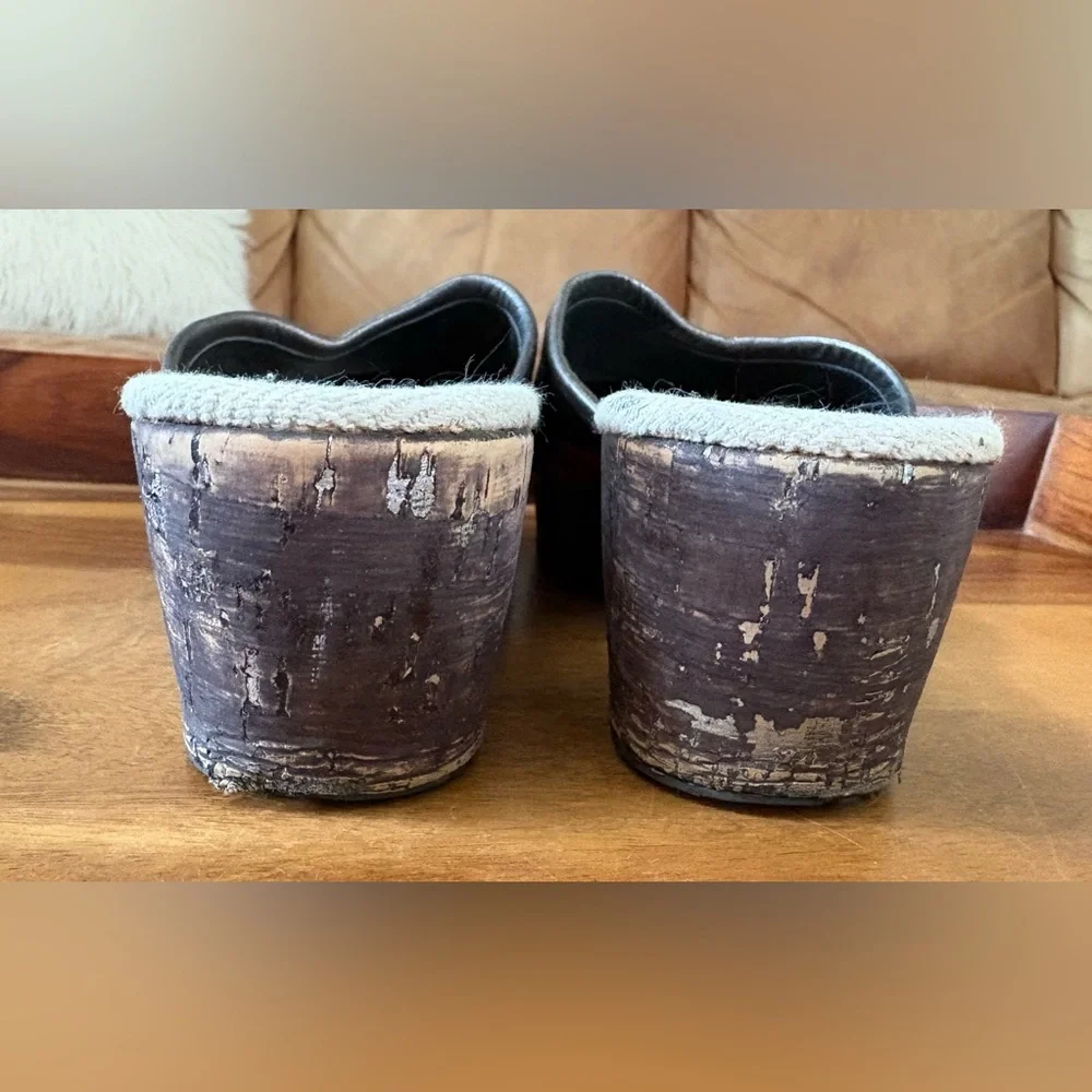 Leather Wearable Art Clogs - Picture 6 of 10